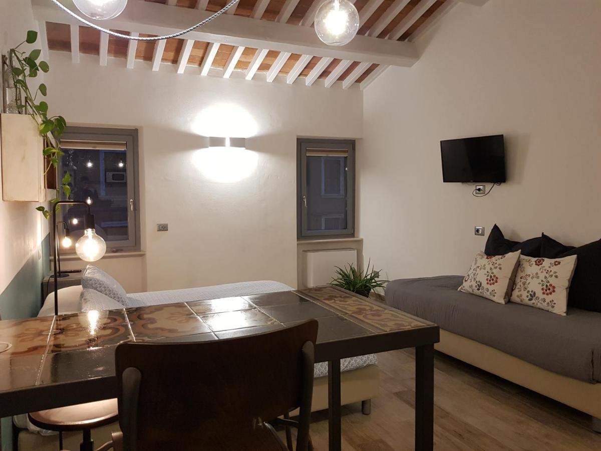 Santa Marta Rooms&Studios Верона Екстериор снимка